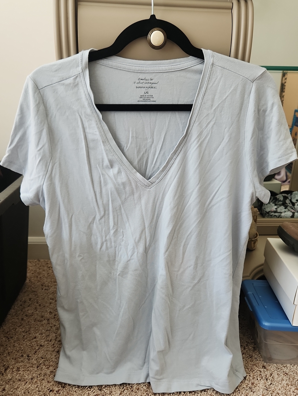 Banana Republic Women's Pale Blue V-Neck Tee